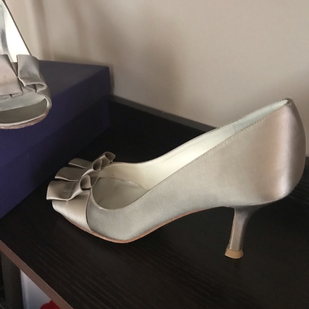 Stewart Weizman Shoes